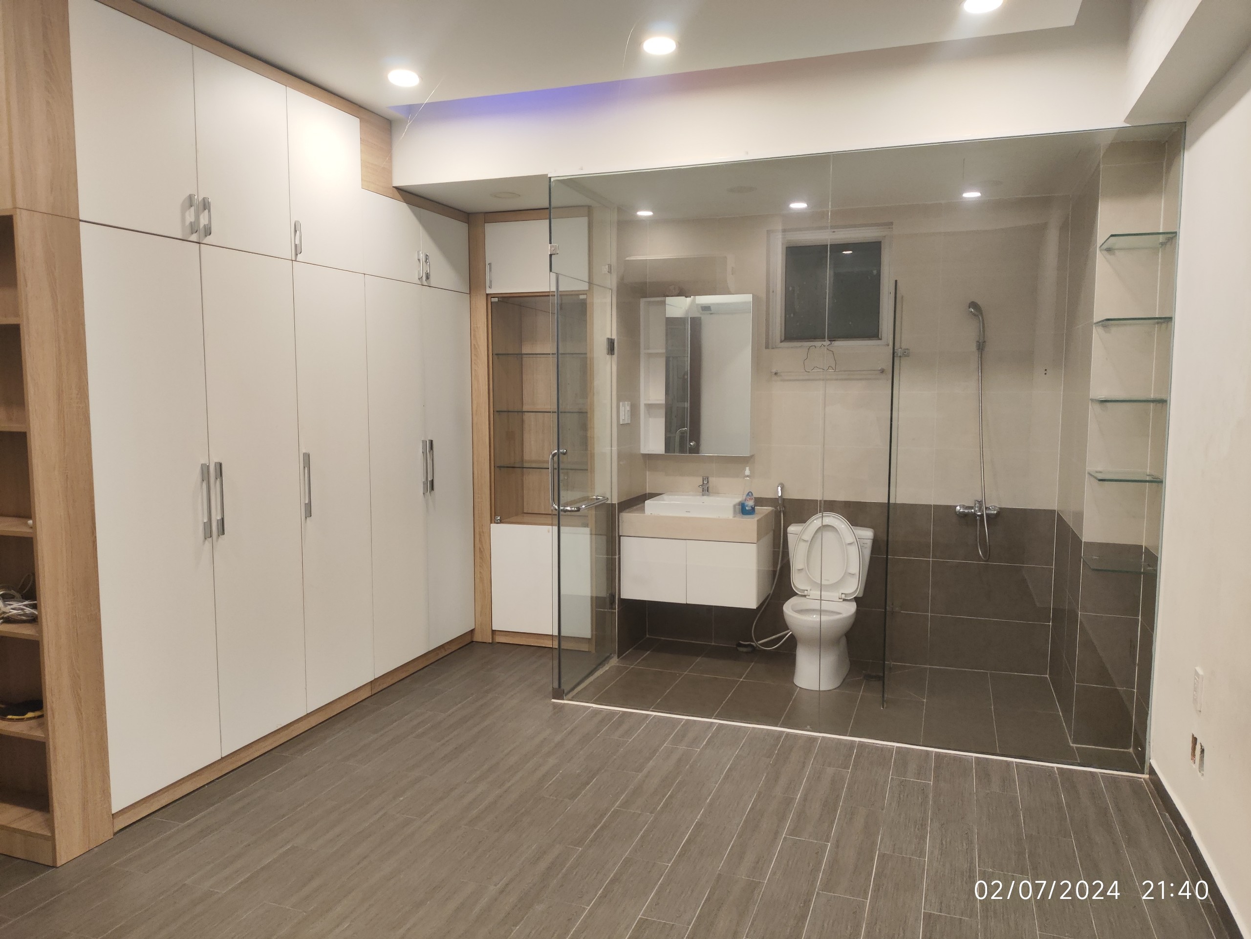 z5650560481888_65a15f9fad7edab47b55809901d3afeb