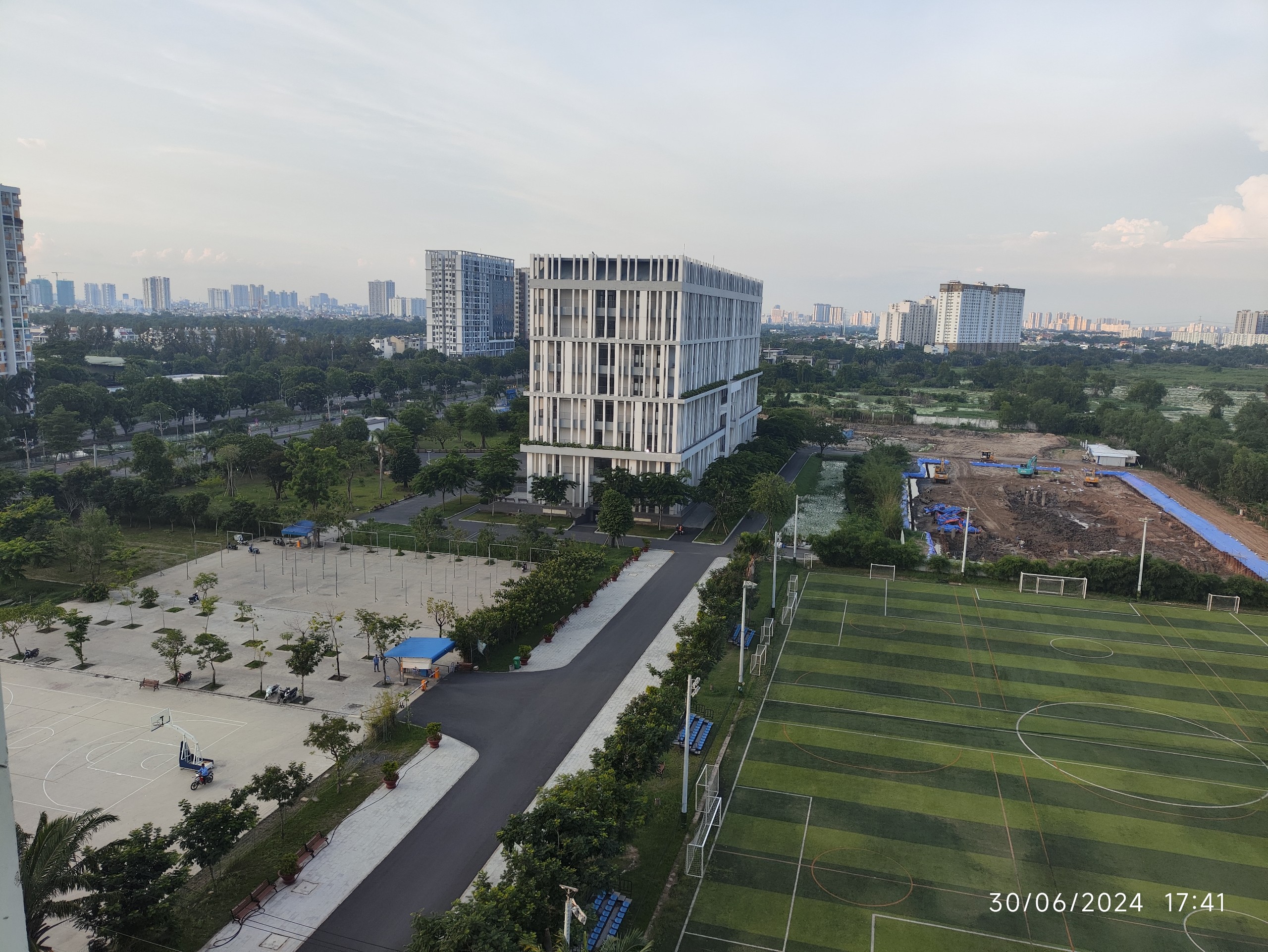 z5650560482099_bc80ed41fe9094c705ae2dbc84127194