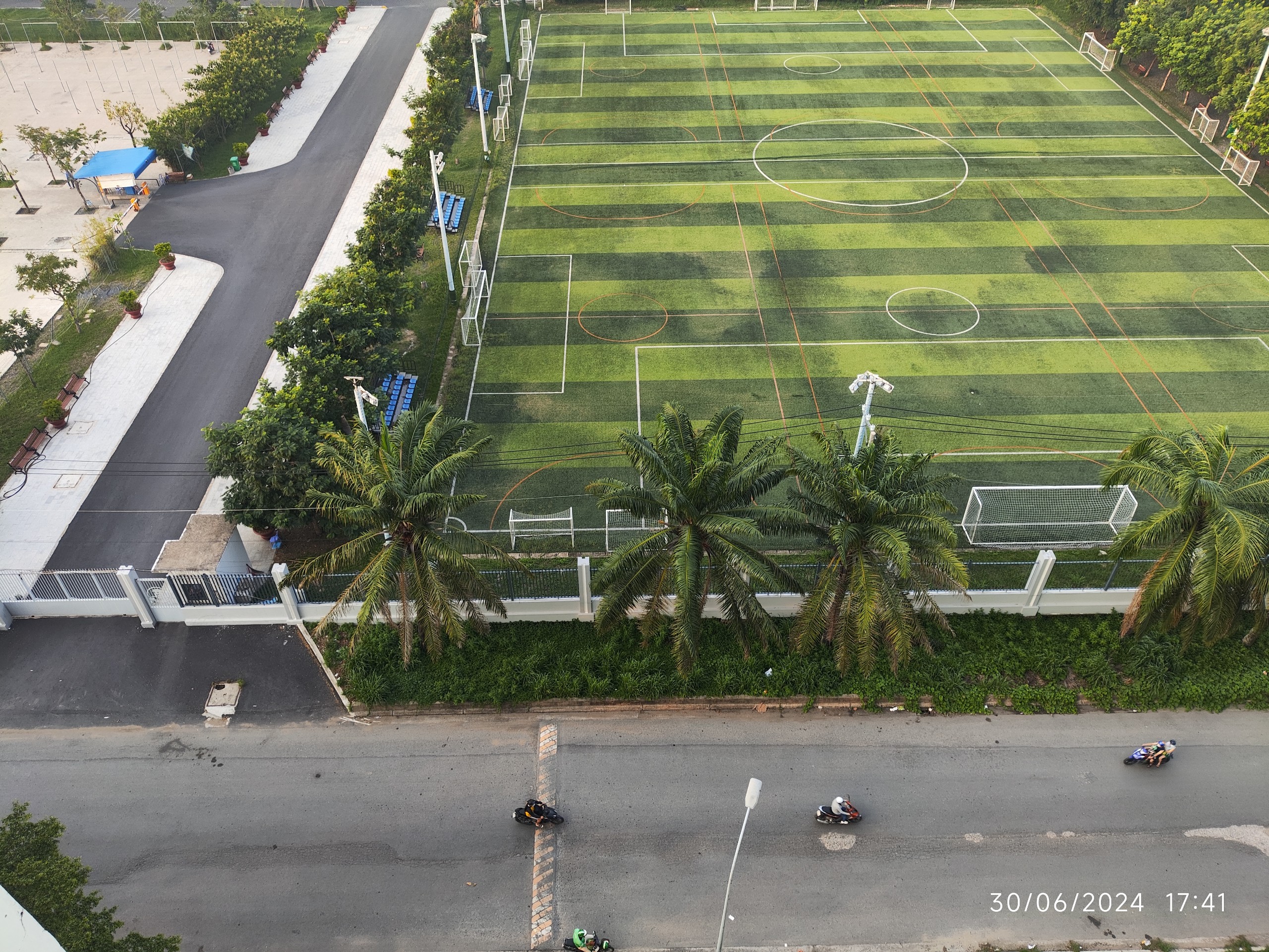 z5650560483292_81125e2da1f6fecb00324233bd39b5b4