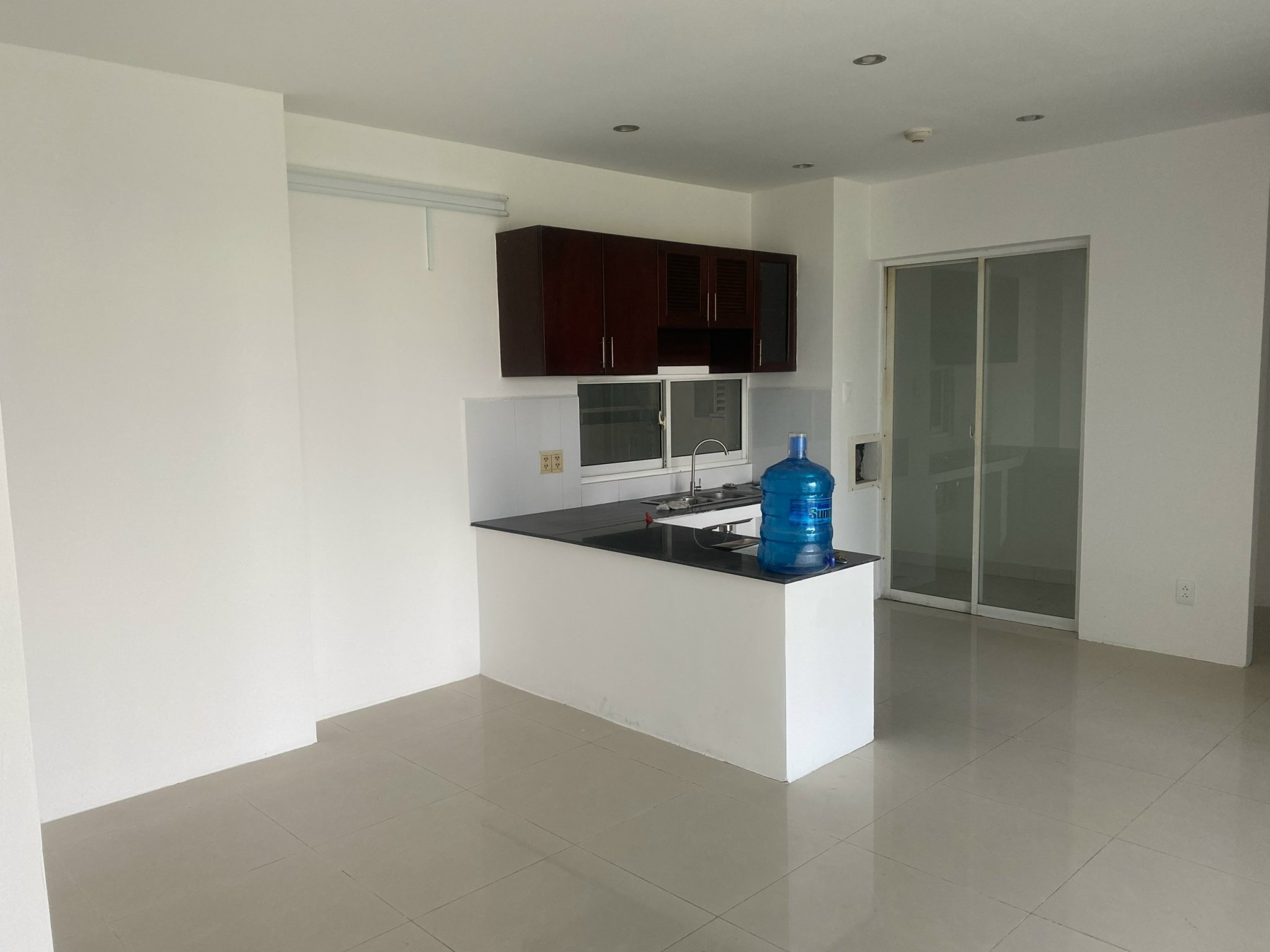 z5728999893693_5eded4927ec51a30f80a0b06e79c9348