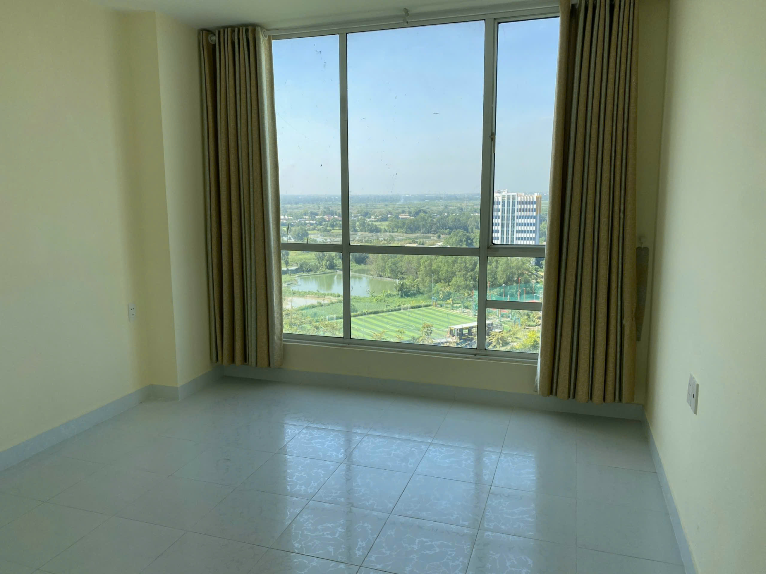 z5850462367713_204974afa58983e9946534fb4a339876