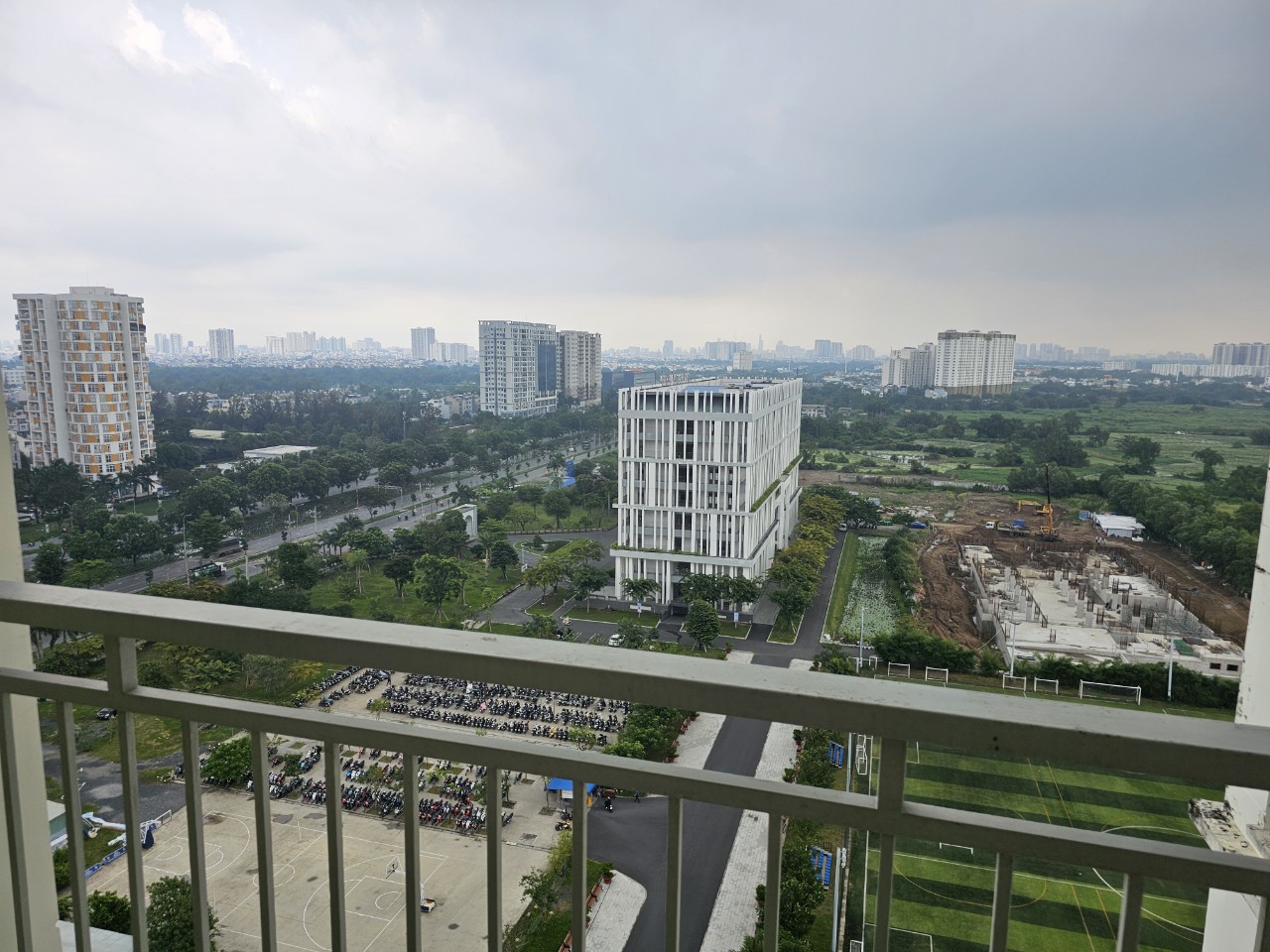 z5901679072907_5fe08ed659e80d2c0fd8433472c3fcd3