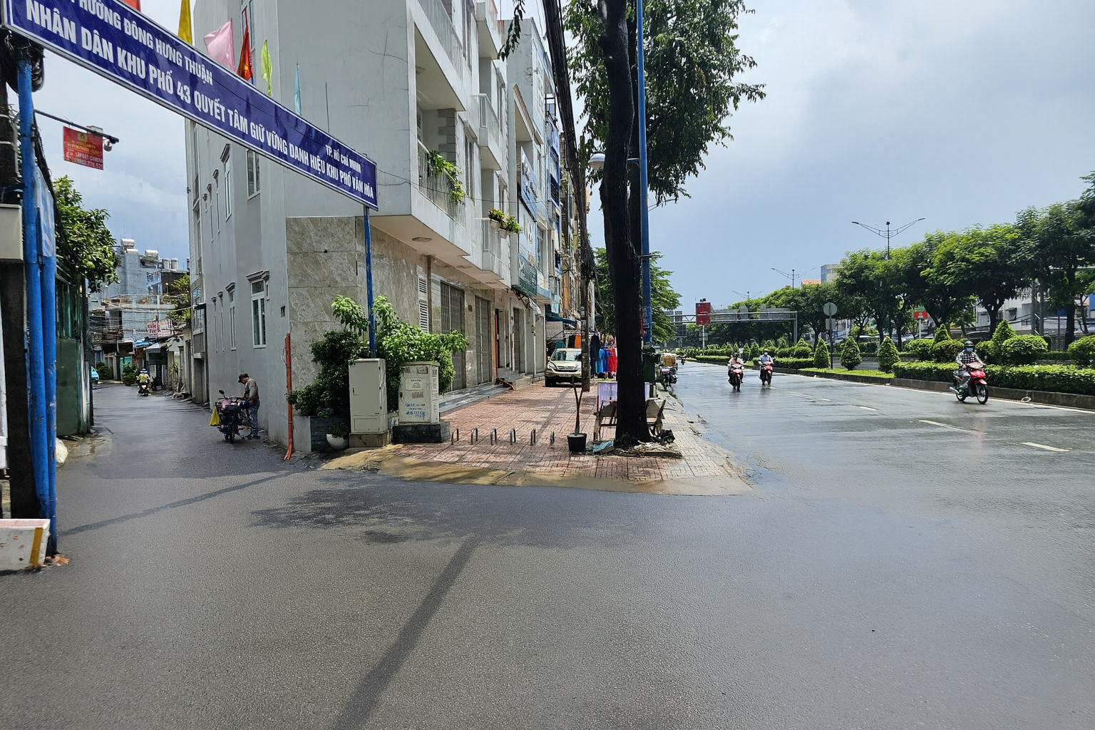 ChatGPT Image 12_37_58 14 thg 10, 2025