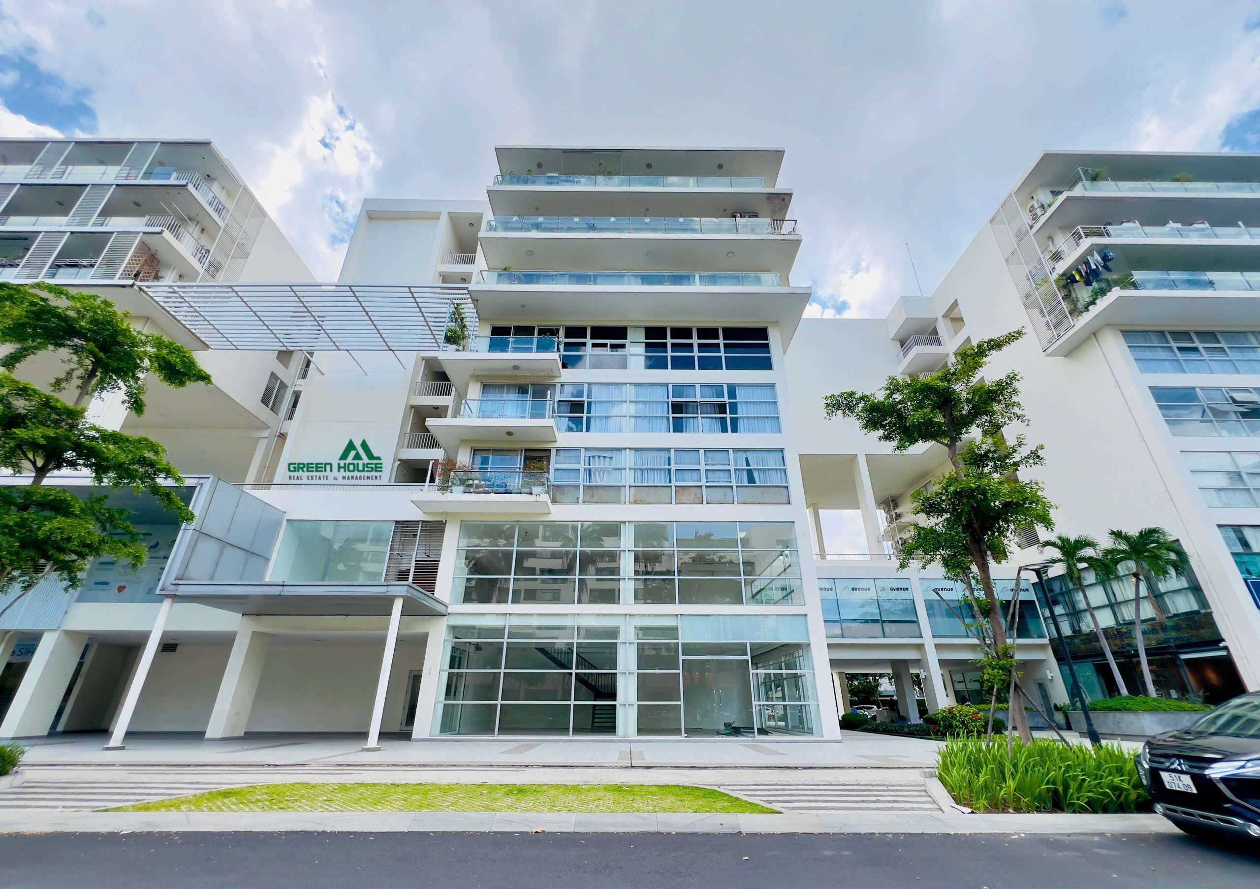 z7003469057035_8f7ad9088d428f056249d5530b9b8fd1